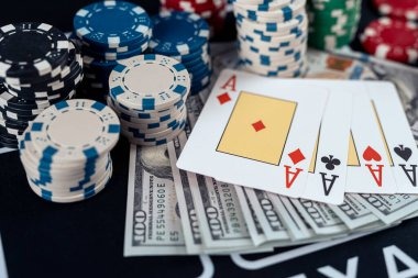 Live casino table environment with dealers